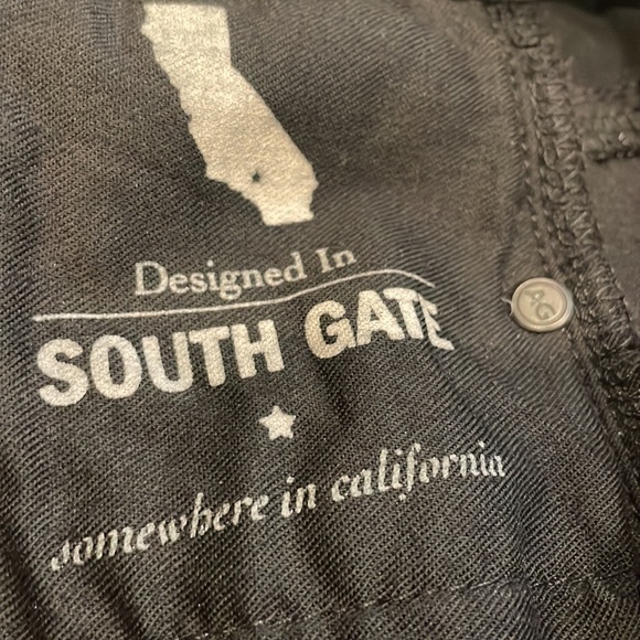 AG Cigarette Prima Leg Jean in Black - Picture 15 of 15